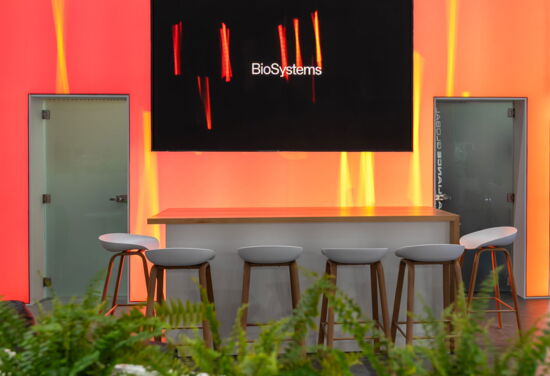 Messestand biosystems mueller messebau medlab 2024 4