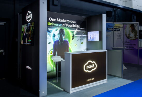 Messestand pax8 mueller messebau cloudfest2024 2