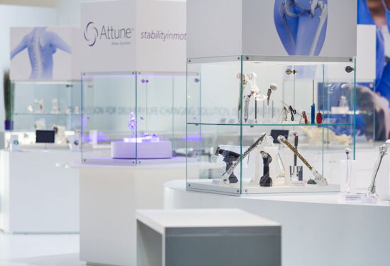 Messestand depuy synthes mueller messebau dkou2014 06