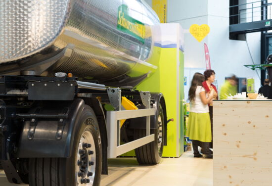 Messestand schwarzwaldmilch mueller messebau edeka innovationsmesse17 10