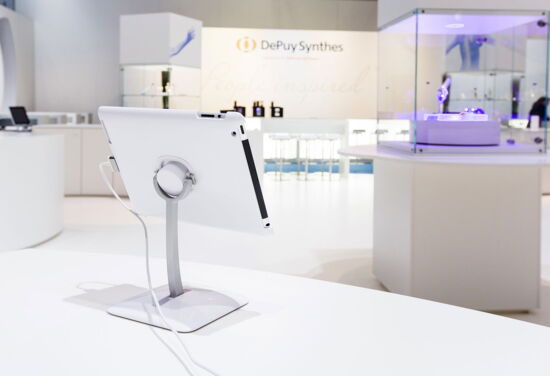 Messestand depuy synthes mueller messebau dkou2014 10